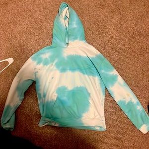 tie dye hoodie